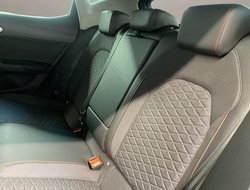 Leon 1.5 eTSI FR ACC AUT Kam. Navi Sportp. LED