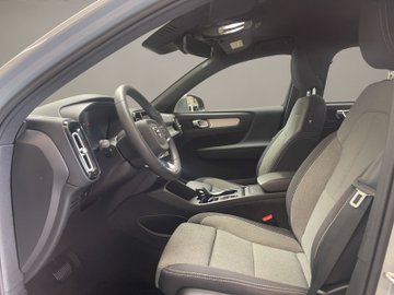 XC40 B3 Core AUT Kam. Navi Virtual el.Heck LED – Bild 8