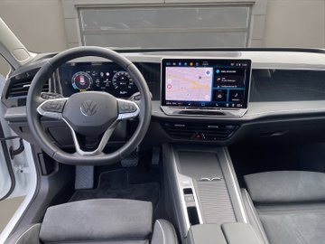 Passat Variant 1.5 eTSI W Business ACC AHK AUT – Bild 16