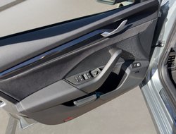 Octavia Combi RS Pano AHK Navi 360 Massage