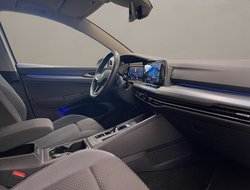 Golf VIII 1.0 eTSI Active ACC AHK AUT Kam. Navi