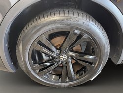 Tiguan 2.0 TDI BMT R-Line R-Line ACC AHK AUT LED