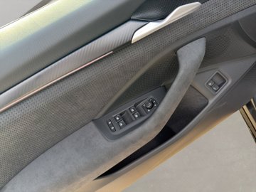 Superb Combi Sportline iV DCC Pano AHK Navi eHeck – Bild 16