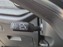 Octavia Combi 2.0 TDI DSG Tour ACC AHK Navi eHeck