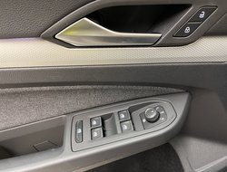 Golf VIII 1.5 eTSI Move ACC AHK AUT Kam. Navi LM