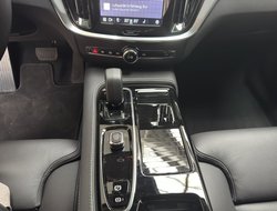 V60 Kombi T6 Twin Engine PHEV Plus Dark Recharge