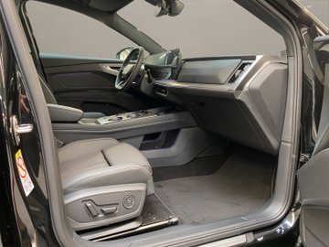 Q4  e-tron performance W AHK AUT Navi Sportp. LM – Bild 18