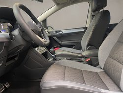 Touran BMT 1.5 TSI Comfortline ACC AHK AUT Navi