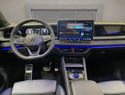 Tayron 1.5 TSI e W R-Line DCC Pano R-Line ACC LM