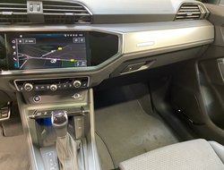 Q3 40 2.0 TFSI quattro S-Line Pano S-line ACC LM