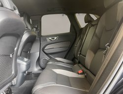 XC60 B5 Plus Black Edition ACC AHK AUT Kam. Navi