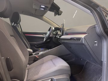 Golf VIII Variant 1.5 eTSI  W Life ACC AHK AUT – Bild 18