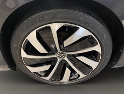 Arteon Shooting Brake 1.4 TSI  R-Line DCC Pano