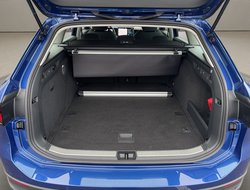 Passat Variant 1.5 eTSI W ACC AHK AUT Kam. LED