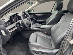 Superb Combi L&K DCC ACC AHK Pano Navi