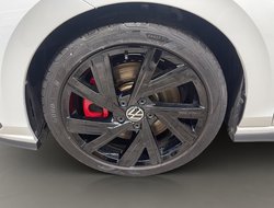 Golf VIII 2.0 TSI GTI ACC AHK AUT Kam. Navi Pano