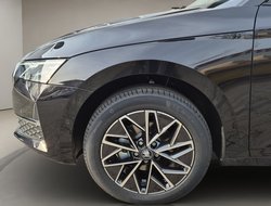 Octavia Combi 2.0 TDI DSG Tour ACC AHK Navi eHeck