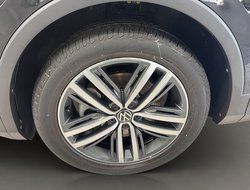Tiguan 2.0 TSI BMT 4Motion Elegance ACC AHK AUT