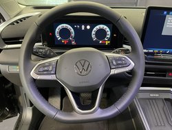 T-Roc 1.5 l eTSI OPF  DSG AHK Anschlussgarantie