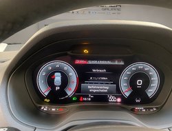 Q2 35 1.5 TFSI advanced ACC AHK AUT Kam. Navi LM