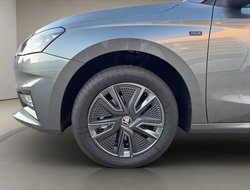 Fabia Tour DSG ACC Kamera DynLicht LED