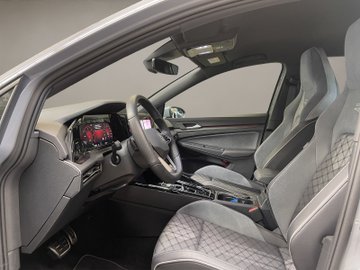 Golf VIII 2.0 TDI R-Line ACC AUT Kam. LED – Bild 8