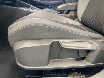 Golf VIII Variant 2.0 TDI Active ACC AHK AUT LED – Bild 10