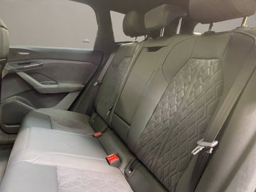 Q6 e-tron quattro W S-Line business Pano S-line – Bild 15