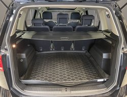 Touran 2.0 TDI BMT IQ.DRIVE Pano ACC AHK Navi LM