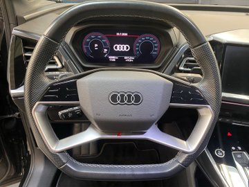 Q4 Sportback quattro 50 e-tron S-line ACC – Bild 11