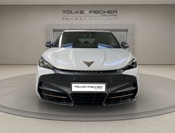 Tavascan Endurance DCC ACC AUT Kam. Navi Pano