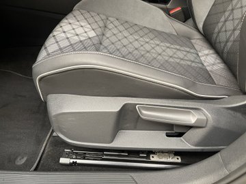 Golf VIII 1.5 eTSI R-Line R-Line IQLight ACC AHK – Bild 10