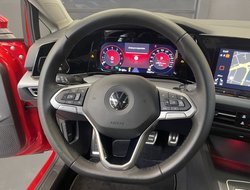 Golf VIII 1.5 eTSI Active ACC AHK AUT Kam. Navi