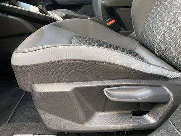 A1 Sportback 30 1.0 TFSI S-Line S-line AUT Navi – Bild 10