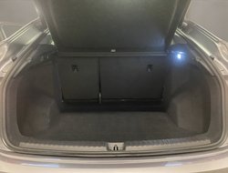 Q4 Sportback 50 quattro e-tron Basis AUT Navi LM