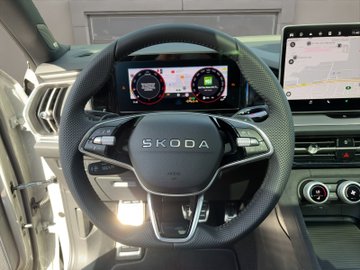 Kodiaq 2.0 TDI DSG 4x4 Sportline DCC ACC AHK Navi – Bild 10
