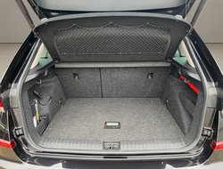 Kamiq 1.5 TSI DSG Tour ACC Navi PDC RFK Matrix