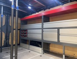 Crafter 2.0 TDI Kasten 35 mittellang AHK Navi