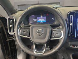 XC40 P8 Core Recharge Pure Electric AUT Kam. LED