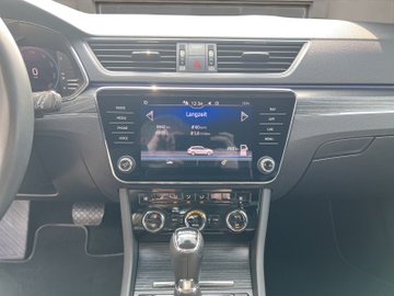 Superb Combi 2.0 TDI Style ACC AUT Navi Virtual – Bild 12