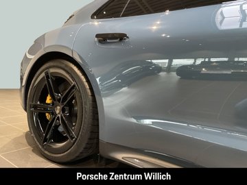 Taycan Turbo S Sport Turismo Burmester InnoDrive – Bild 33