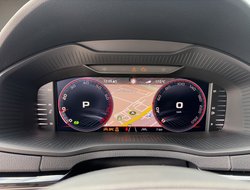 Karoq 1.5 TSI DSG Sportline DCC ACC AHK AUT Kam.