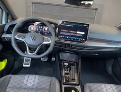 Golf Black-Style 1.5 l eTSI DSG R-Line ACC