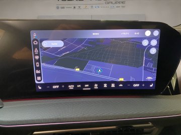 Q4 quattro  e-tron W Pano AHK AUT Navi Pano HUD – Bild 13