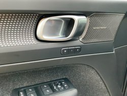 EX40 Single Motor Extended Range ULTRA Dark 82kWh