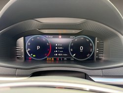 Karoq 1.5 TSI DSG Balance ACC AHK Navi eHeck