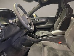 XC40 T4 Twin Engine PHEV Plus Dark Recharge AUT