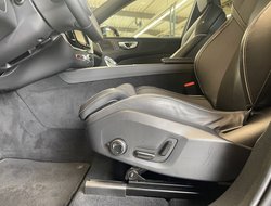 XC60 B5 Plus Black Edition ACC AHK AUT Kam. Navi