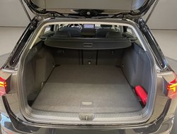 Golf VIII Variant 1.5 eTSI  85 kW Life ACC AHK