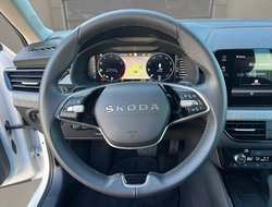 Kamiq 1.5 TSI Selection ACC AHK AUT Navi Virtual